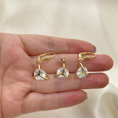 111076 - 10.63.0586 | Earring and Pendant Sets